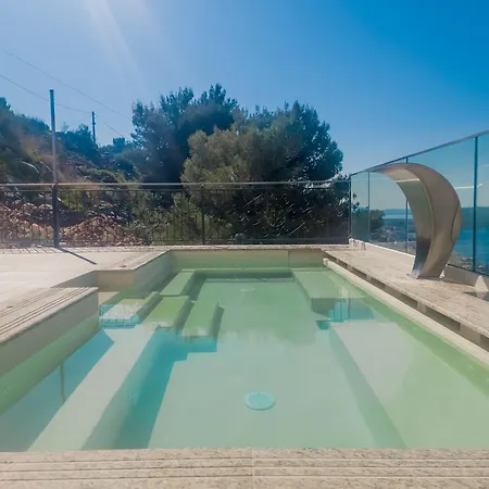 Sunset Shoreline - Sea View - Free Private Parking - Pool 4* Σαράντα