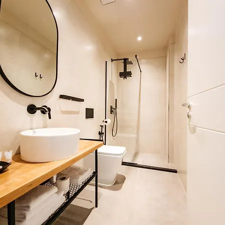 Ξενοδοχείο Sunset Shoreline - Sea View - Free Private Parking - Pool