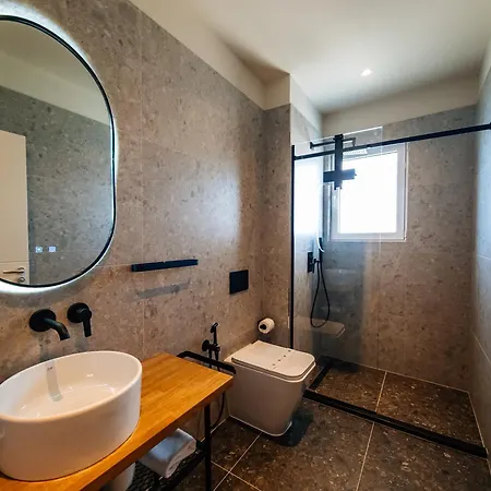 Sunset Shoreline - Sea View - Free Private Parking - Pool 4*