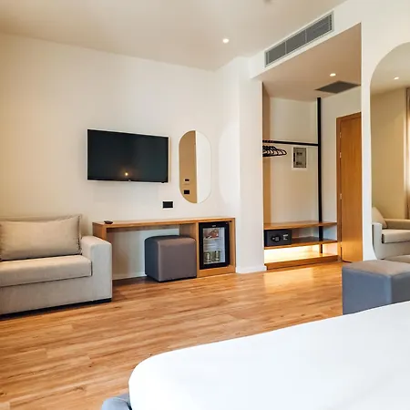 Sunset Shoreline - Sea View - Free Private Parking - Pool 4* Σαράντα