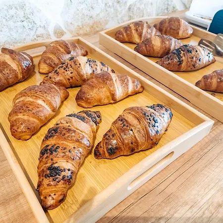 Sunset Shoreline - Sea View - Free Private Parking - Pool