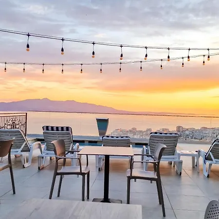 Sunset Shoreline - Sea View - Free Private Parking - Pool