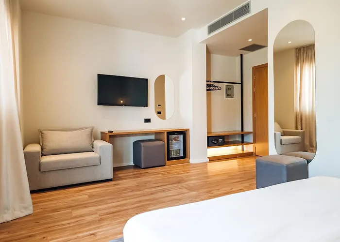Sunset Shoreline - Sea View - Free Private Parking - Pool 4* Саранда