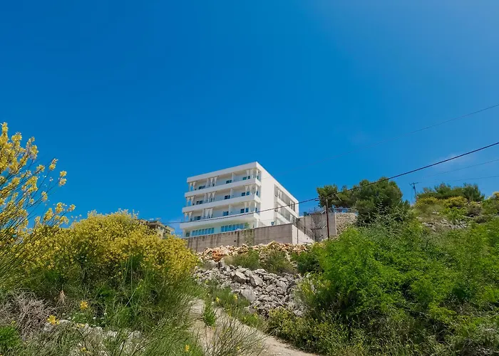 Sunset Shoreline - Sea View - Free Private Parking - Pool Отель