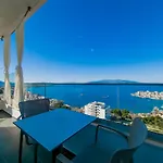Sunset Shoreline - Sea View - Free Private Parking - Pool Отель Саранда