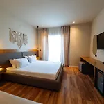 Sunset Shoreline - Sea View - Free Private Parking - Pool Отель