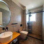 Sunset Shoreline - Sea View - Free Private Parking - Pool 4*