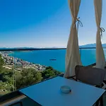 Sunset Shoreline - Sea View - Free Private Parking - Pool Отель Саранда