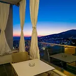 Sunset Shoreline - Sea View - Free Private Parking - Pool Отель Саранда
