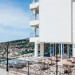 Sunset Shoreline - Sea View - Free Private Parking - Pool Отель 4*
