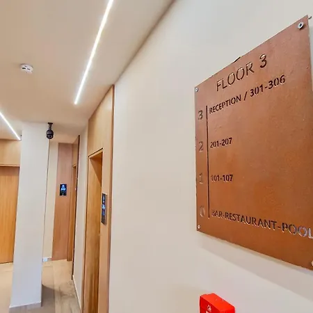 Sunset Shoreline - Sea View - Free Private Parking - Pool Saranda