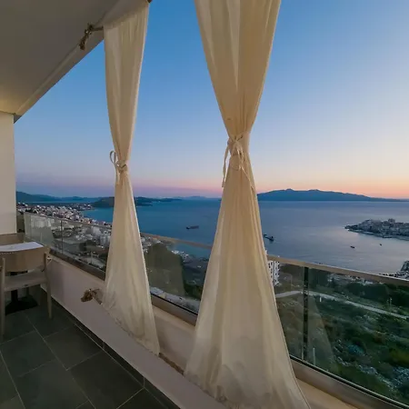 Sunset Shoreline - Sea View - Free Private Parking - Pool Hotel