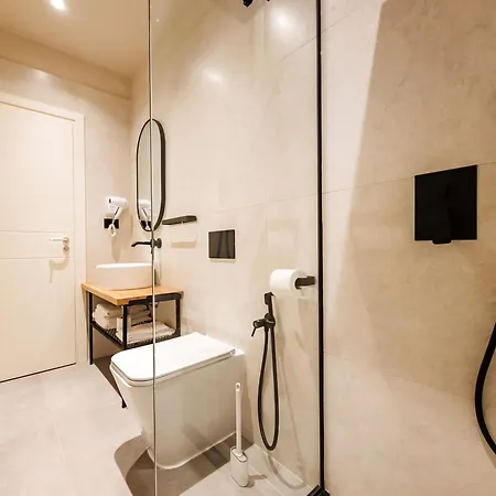 Sunset Shoreline - Sea View - Free Private Parking - Pool