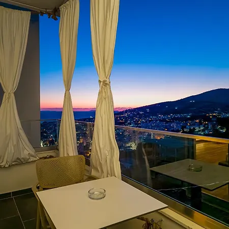 Sunset Shoreline - Sea View - Free Private Parking - Pool Hotel Saranda