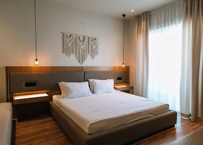 Hotel Sunset Shoreline - Sea View - Free Private Parking - Pool 4*