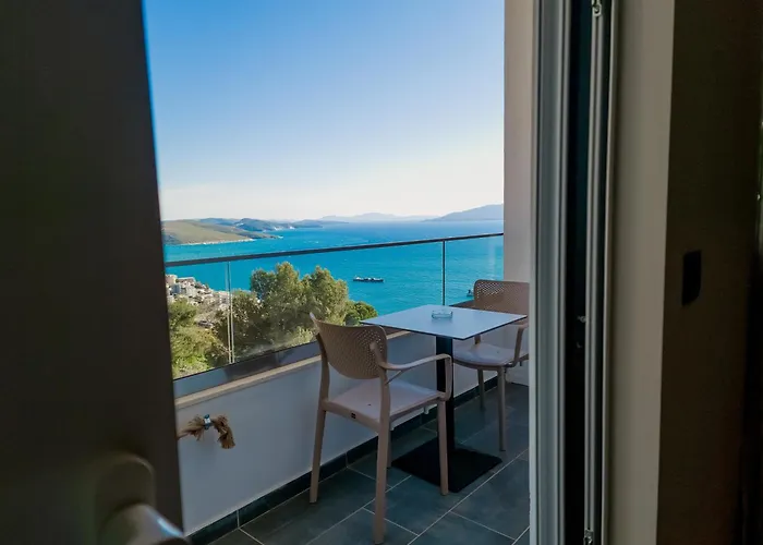 Sunset Shoreline - Sea View - Free Private Parking - Pool 4*