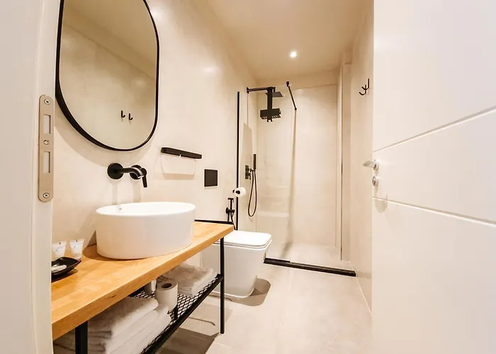 Hotel Sunset Shoreline - Sea View - Free Private Parking - Pool