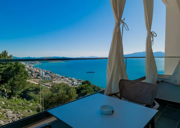 Sunset Shoreline - Sea View - Free Private Parking - Pool Hotel Sarandë