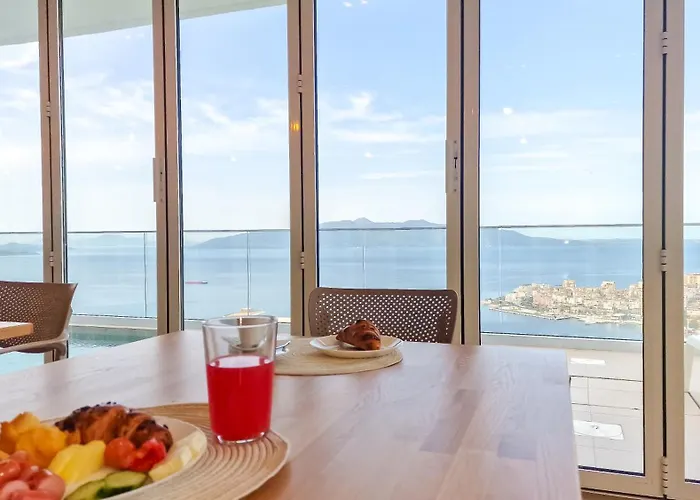 Sunset Shoreline - Sea View - Free Private Parking - Pool